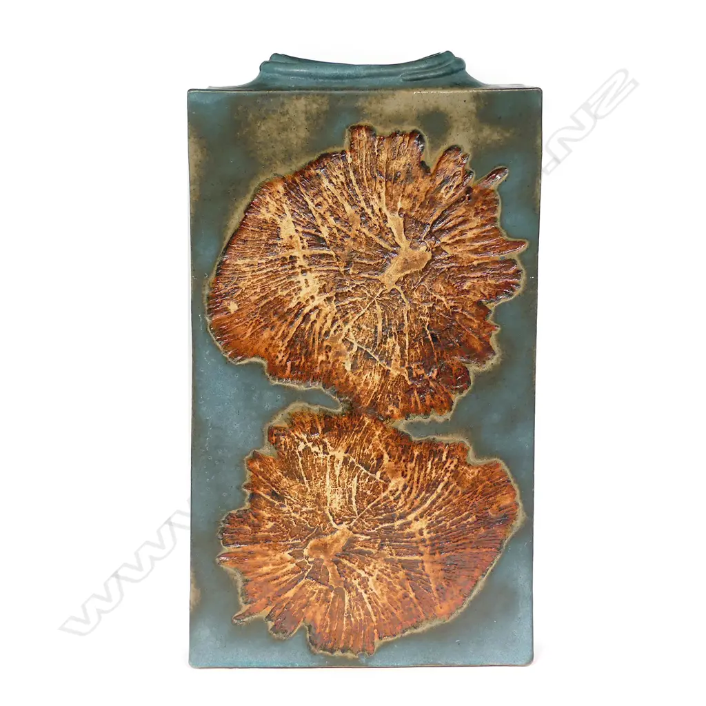 A Keith Blight large slab form vase Image 1++