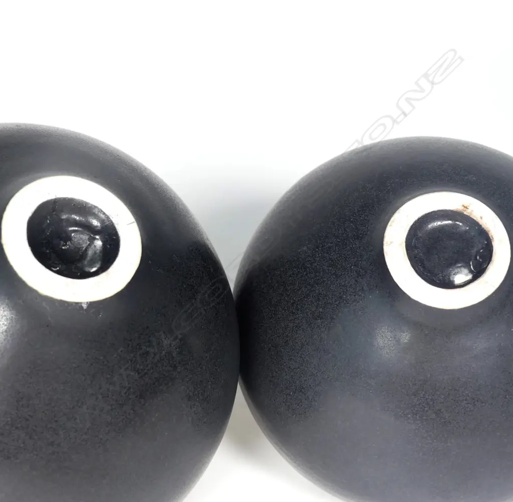 Graham Ambrose pair of Gold Lace Orbs Image 1++