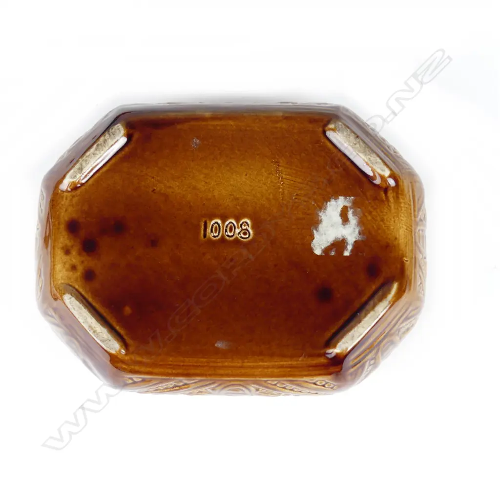 A Crown Lynn Wharetana Maori Art Pottery lidded trinket box Image 1++