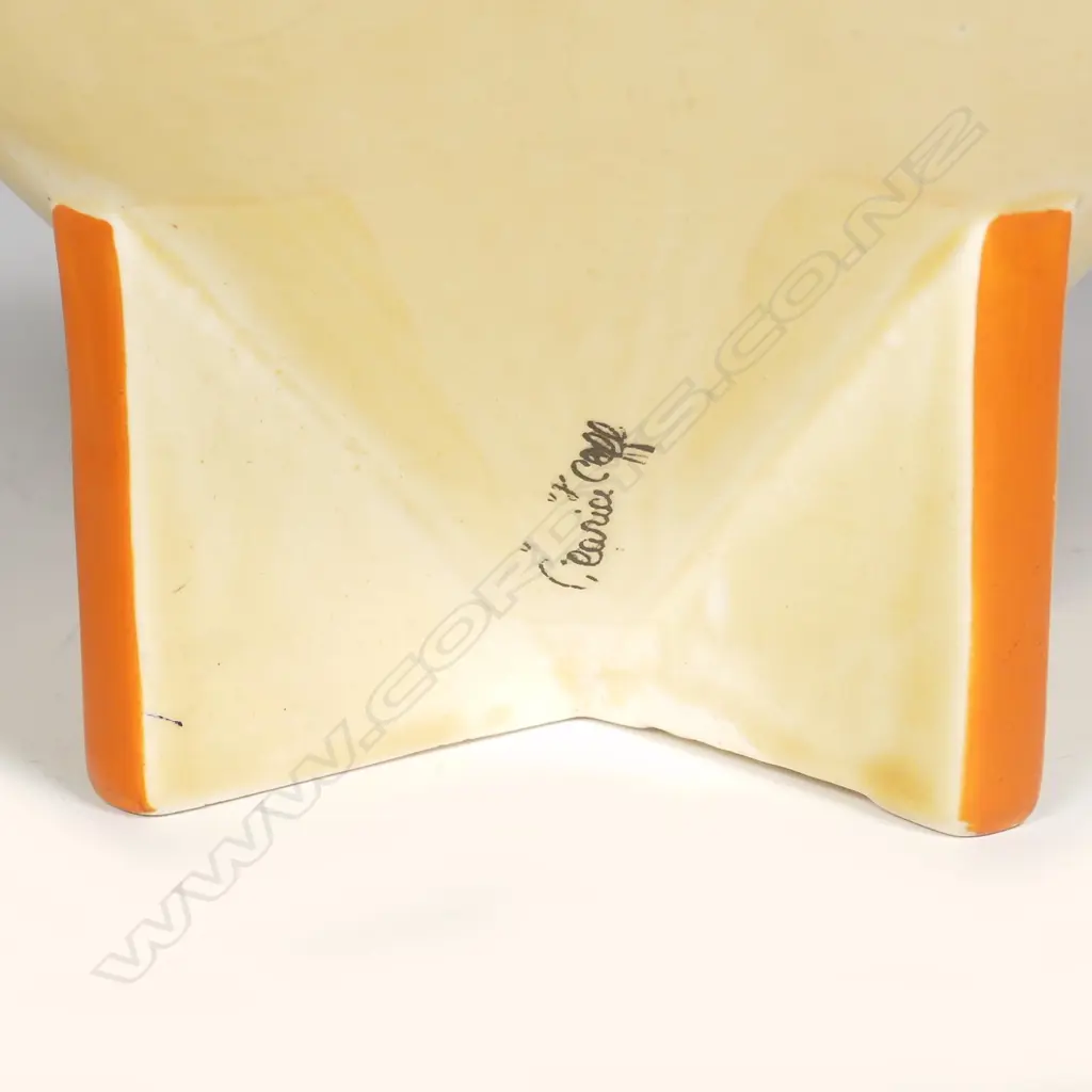 A Clarice Cliff Bizarre conical bowl Image 1++