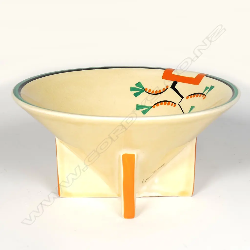 A Clarice Cliff Bizarre conical bowl Image 1++