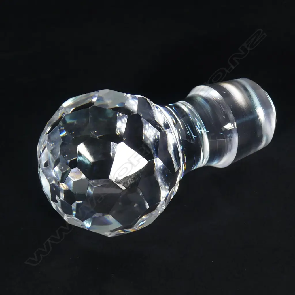 A Stuart crystal ships decanter Image 1++