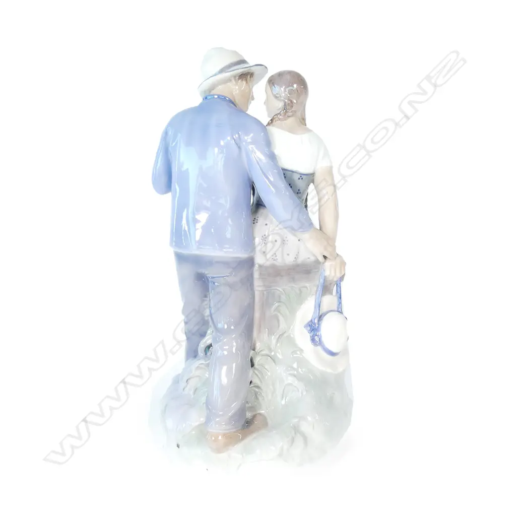 A fine large Royal Copenhagen figure group 'Henrik and Else' by Holger Christensen Image 1++