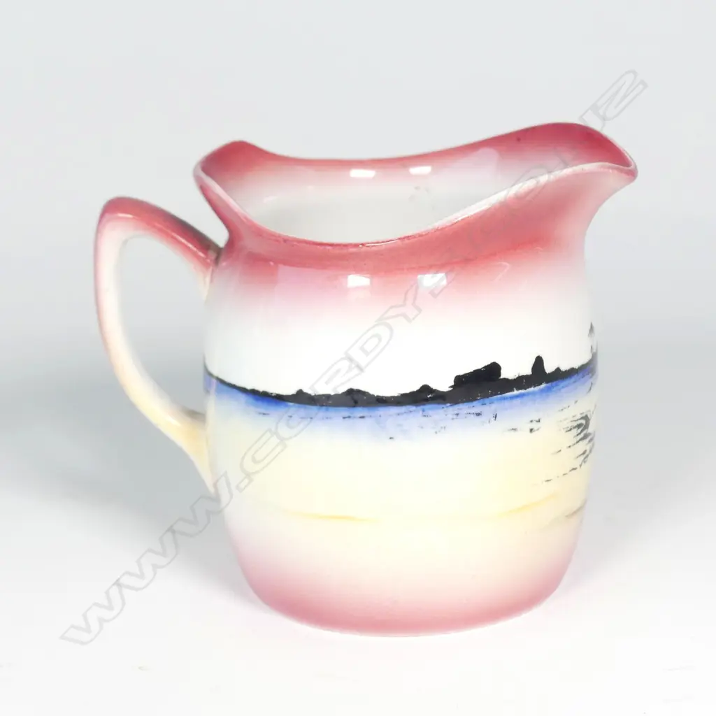 A Grimwades Maoriware jug Image 1++