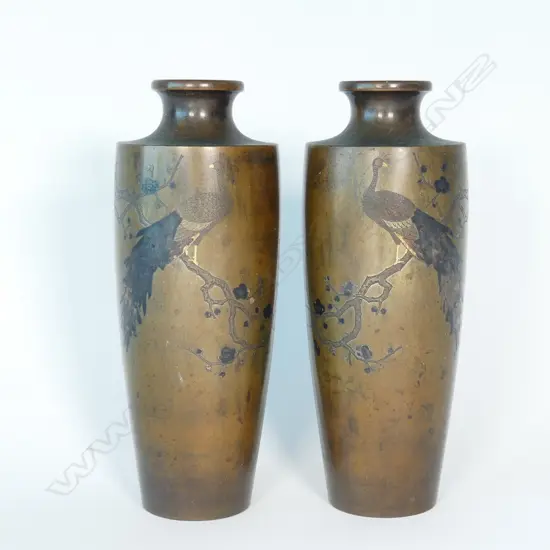 A pair of quality Japanese Meiji bronze vases
