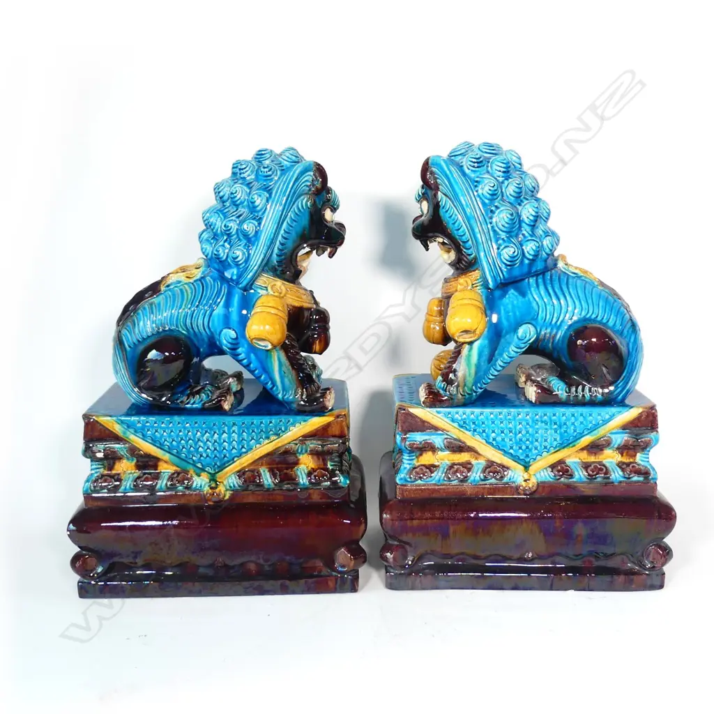 A pair of earthenware Foo dogs Image 1++