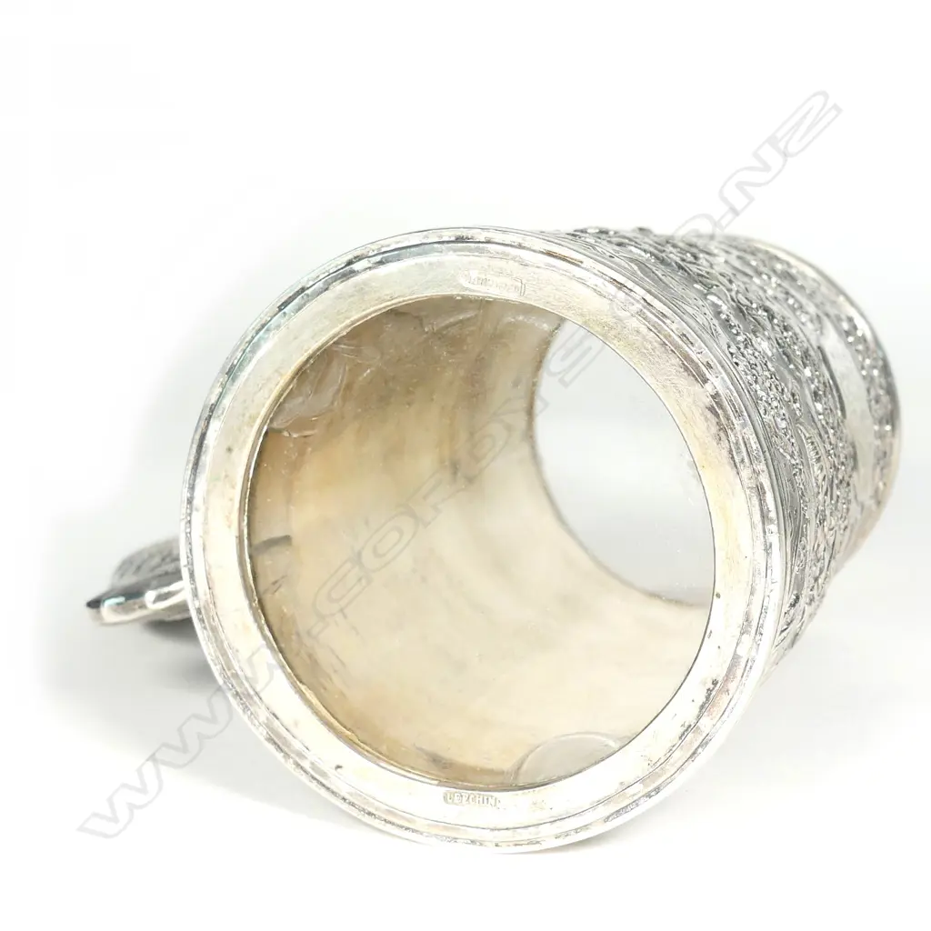 A 19thC Chinese decorative large silver mug Image 1++