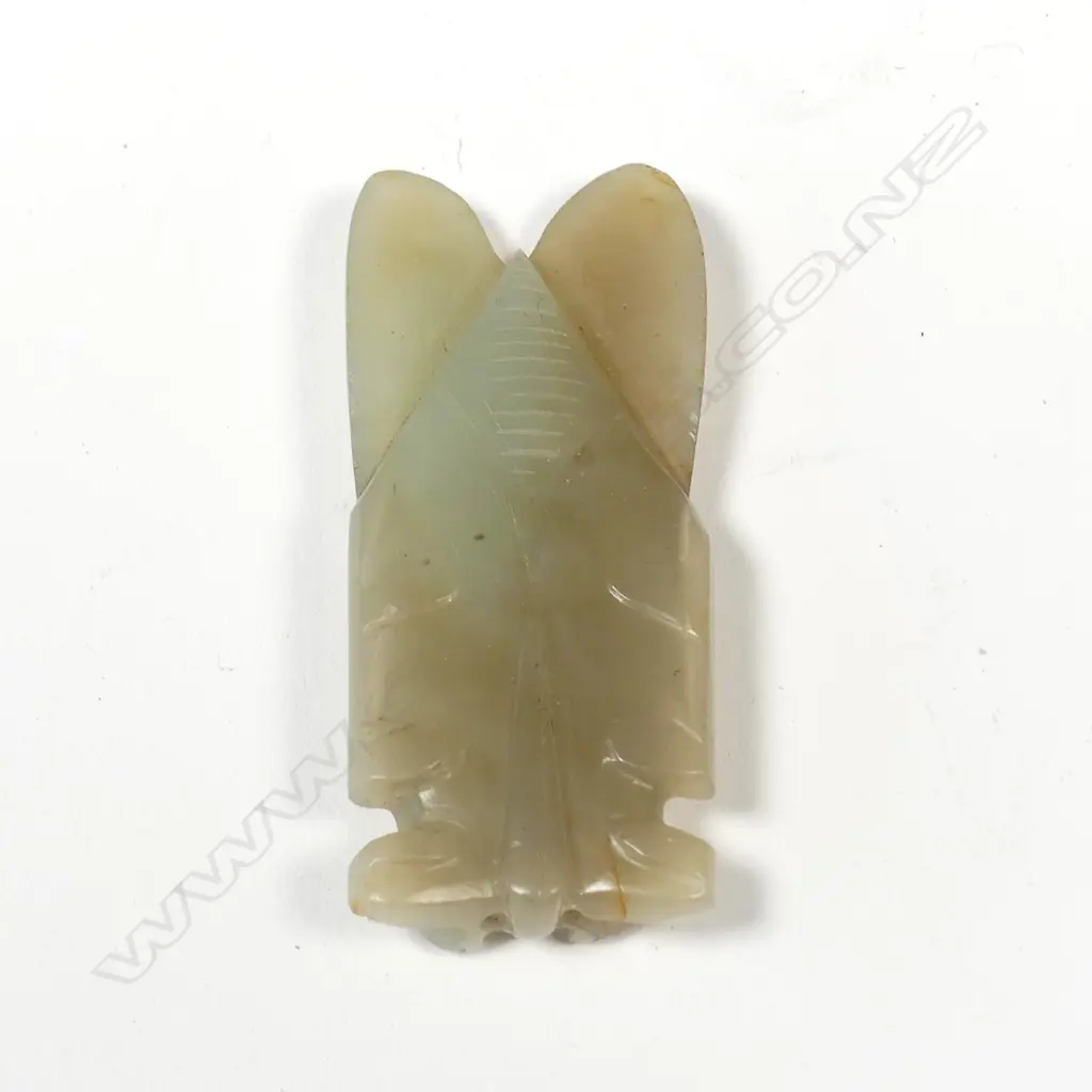 A Chinese carved jade cicada pendant Image 1++