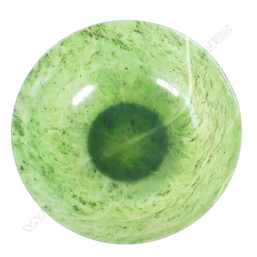 An old fine quality Chinese jade bowl Image 1++