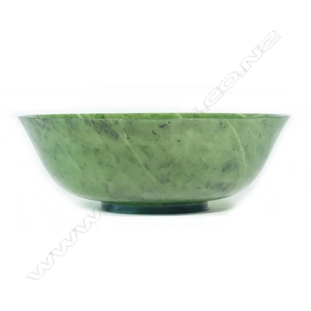 An old fine quality Chinese jade bowl Image 1++