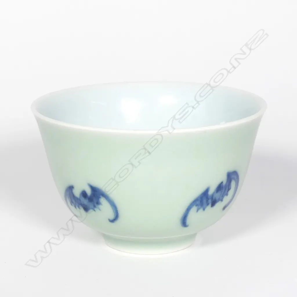 A Chinese celadon tea bowl Image 1++