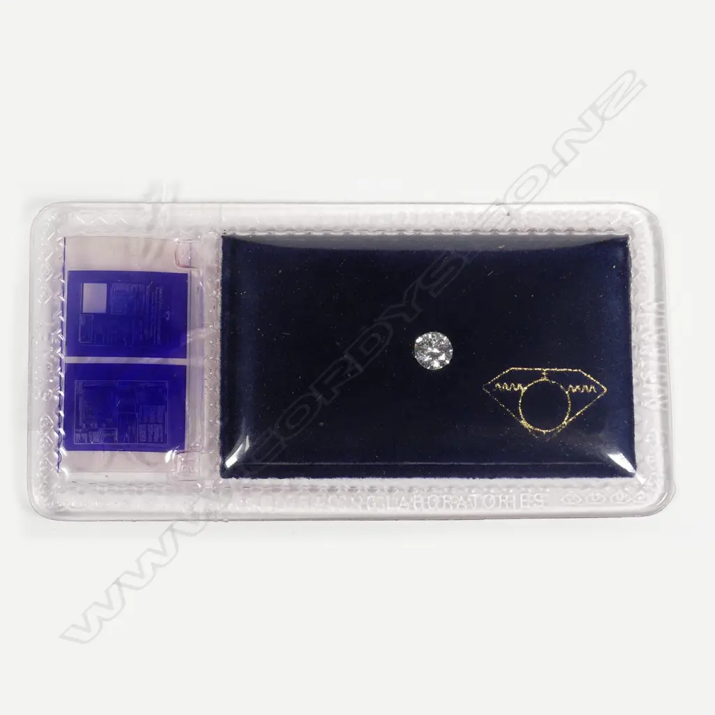 A 0.38ct round brilliant cut diamond Image 1++