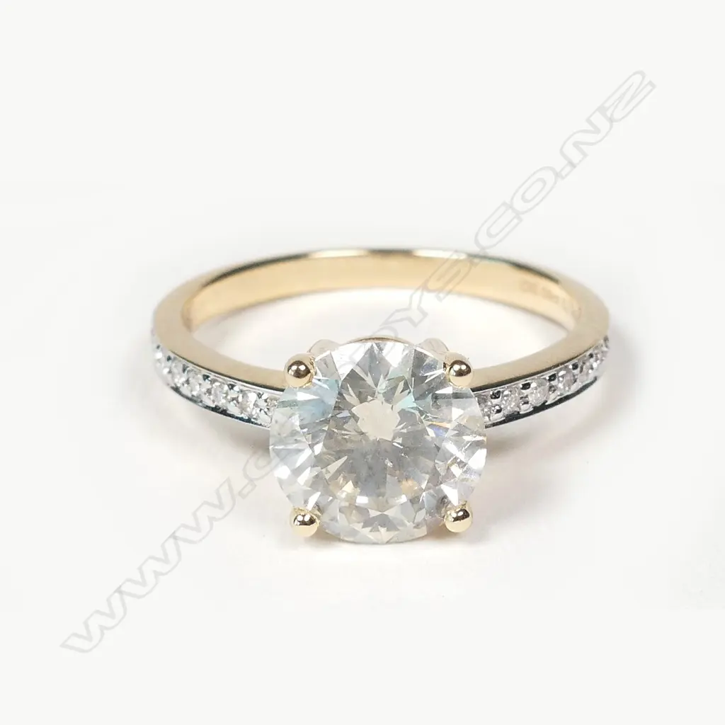 A 14ct gold and 2.05ct diamond solitaire ring Image 1++