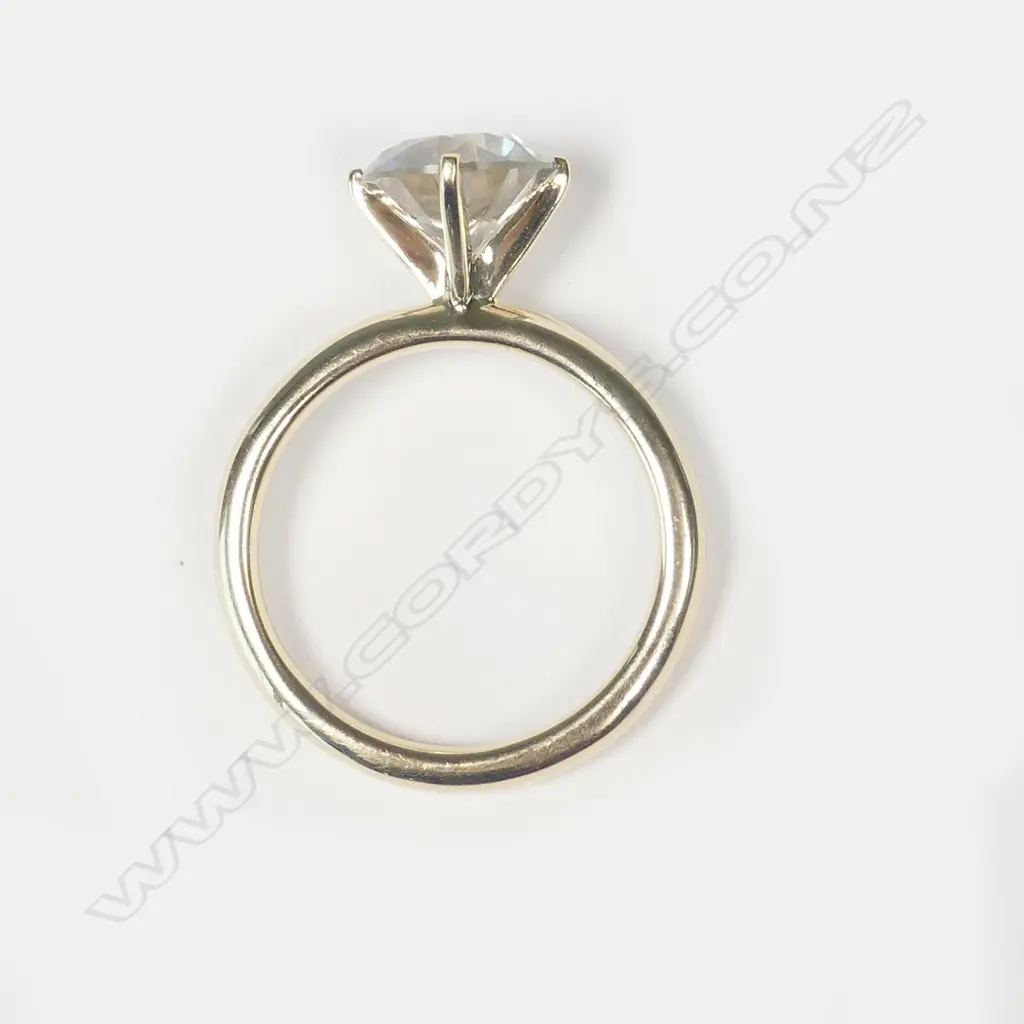 A 14ct gold and 2.51ct diamond solitaire ring Image 1++