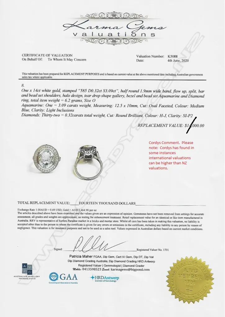 A 14ct white gold aquamarine and diamond ring Image 1++