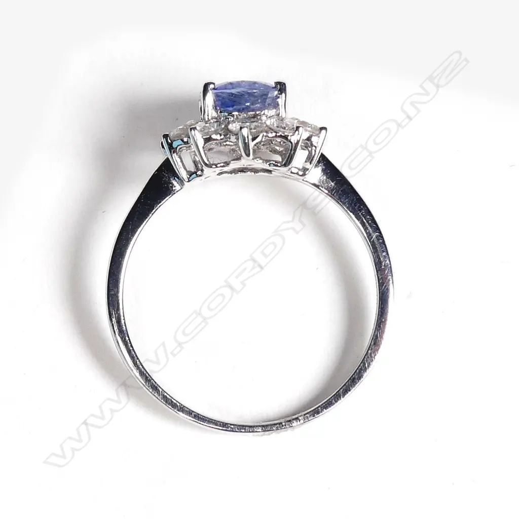 An 18ct. white gold diamond and kyanite ring Image 1++