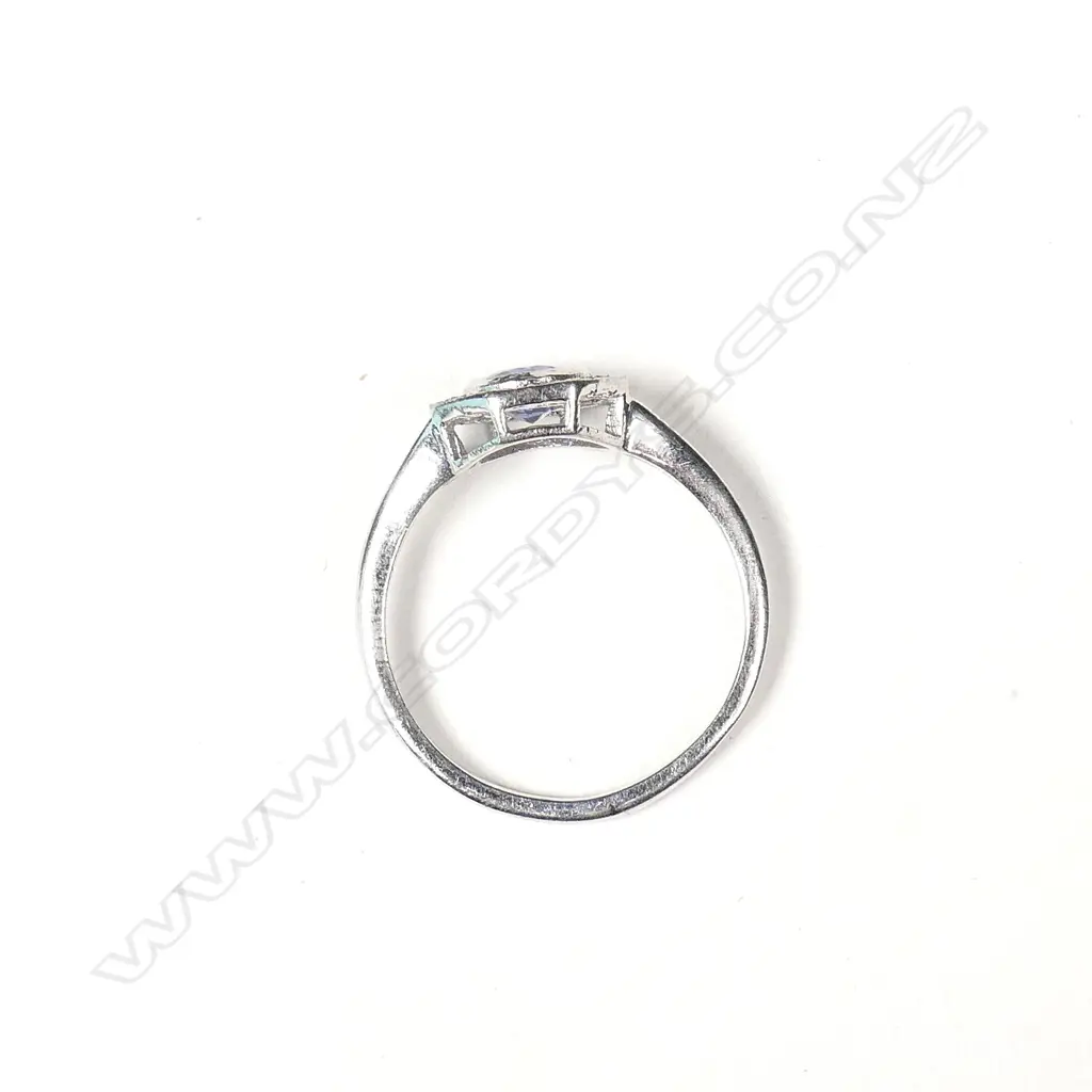 An 18ct white gold sapphire and diamond Art Deco style ring Image 1++