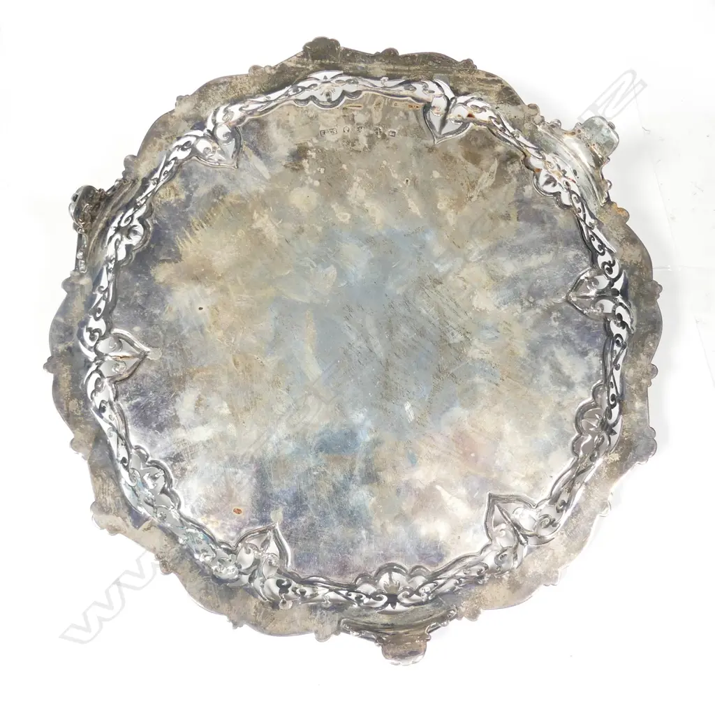 A Victorian silver salver Image 1++
