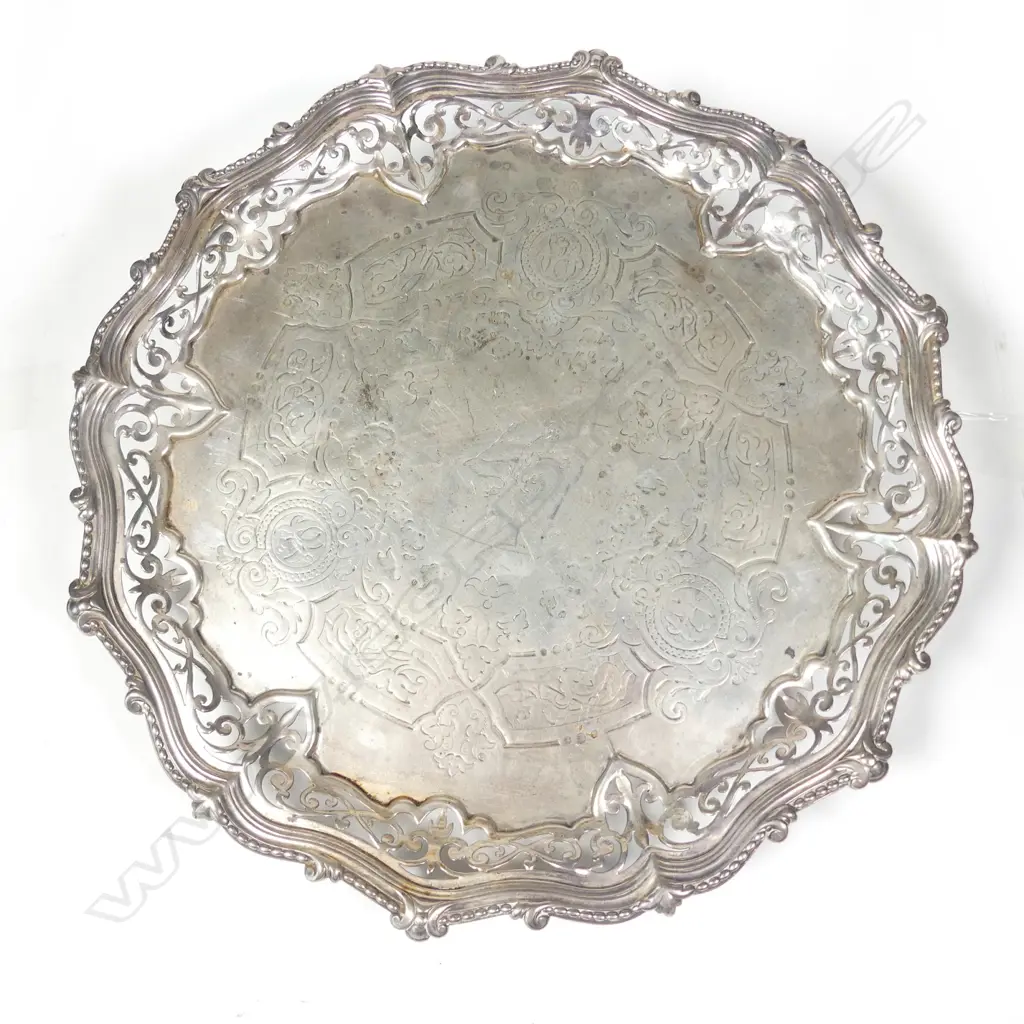 A Victorian silver salver Image 1++