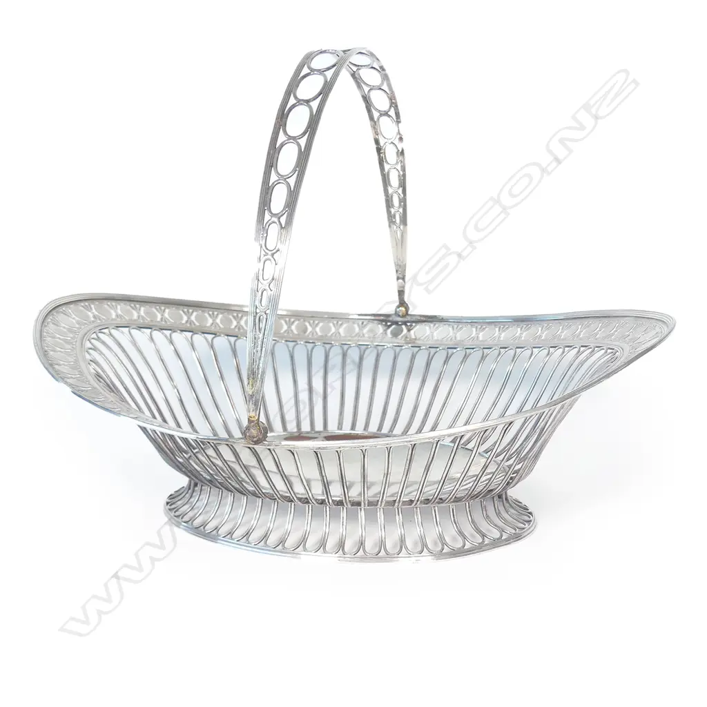 A quality George III Old Sheffield Plate basket Image 1++