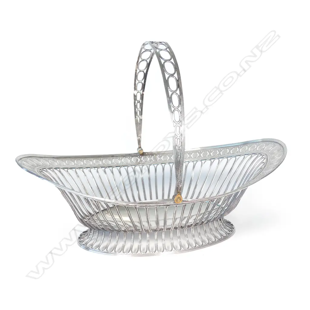 A quality George III Old Sheffield Plate basket Image 1++