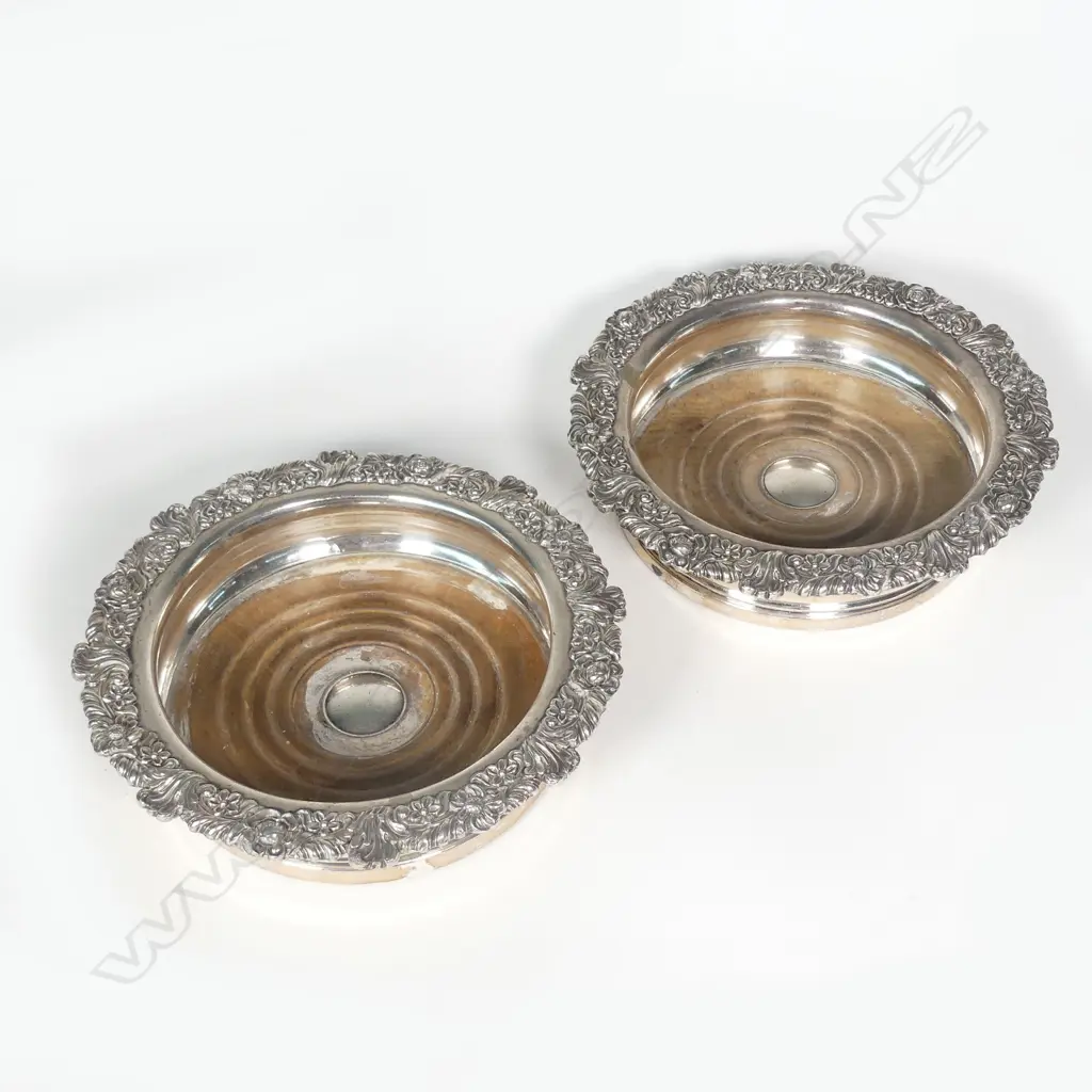 A pair of Old Sheffield Plate decanter coasters Image 1++