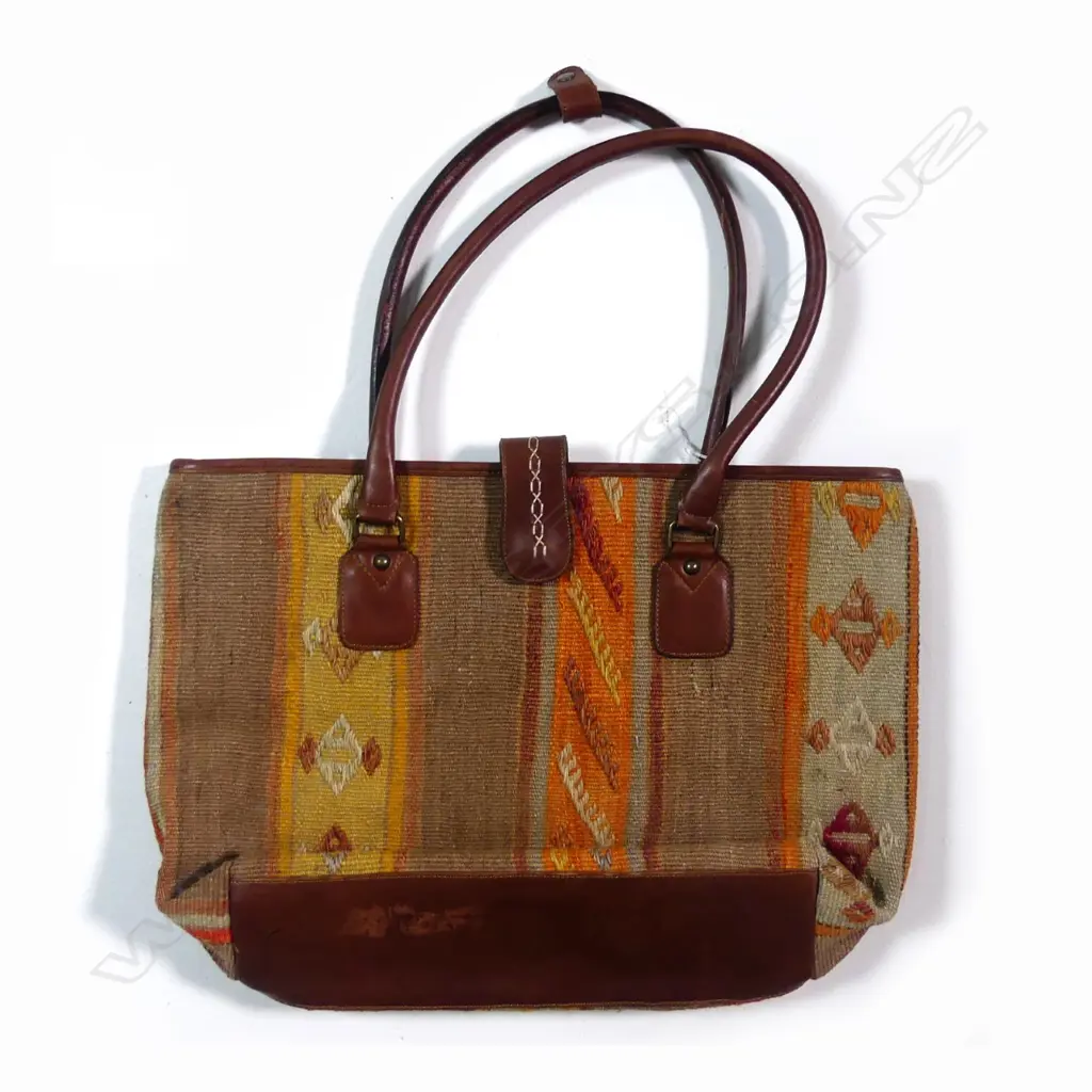 A kilim and leather handbag Image 1++