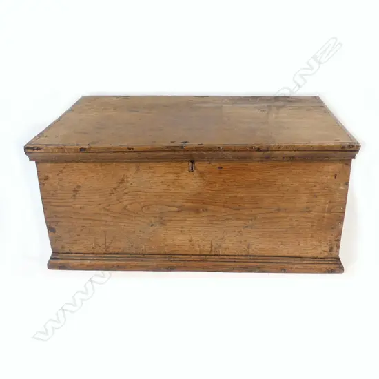 A large 18thC elm bible box