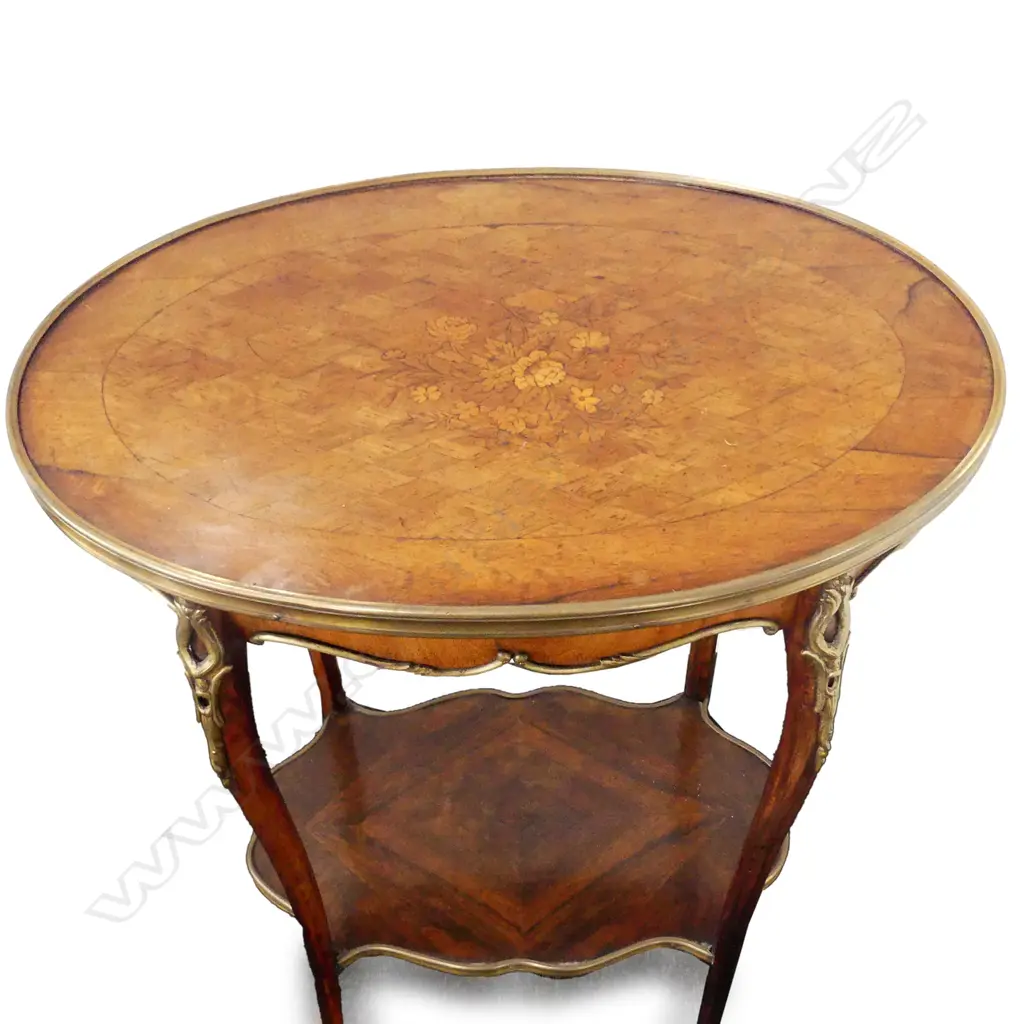 A 19thC French king wood small oval side table Image 1++