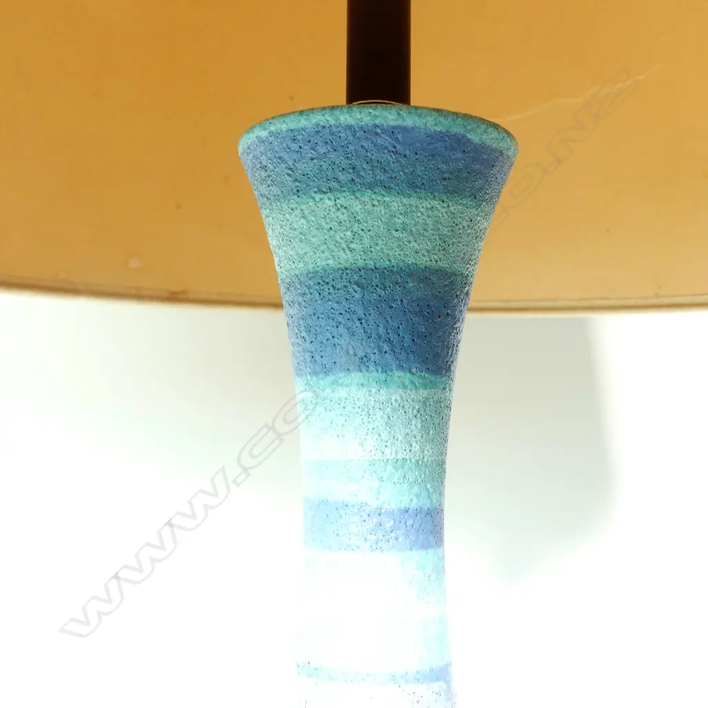 A mid-century table lamp Image 1++