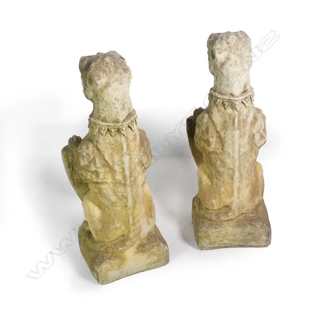A pair of Churchstone 'Nasher' griffins Image 1++