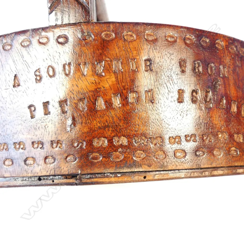 An uncommon vintage Pitcairn Island miro wood basket Image 1++