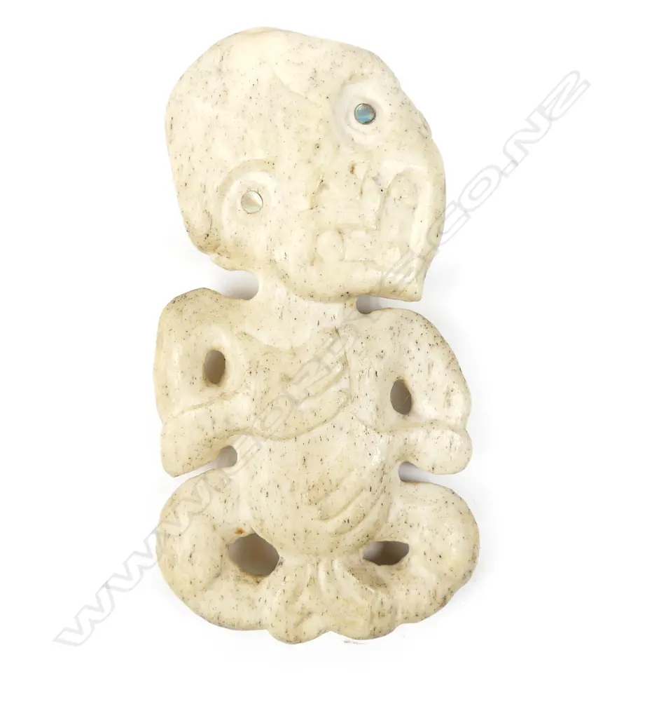 Ian McMillan carved whalebone hei tiki Image 1++