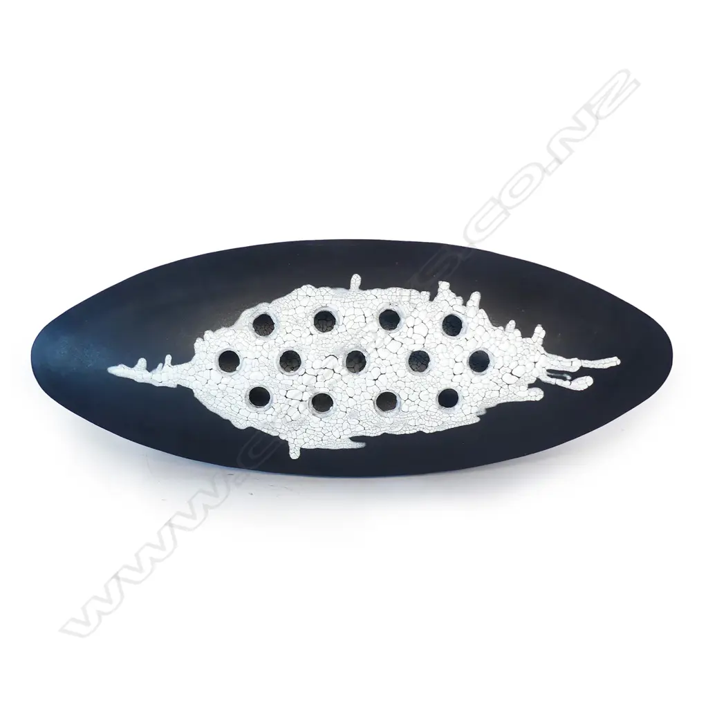 A Graham Ambrose 'Muriwai Arc' sculpture Image 1++