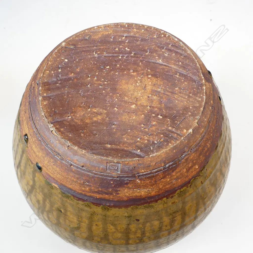 An early Chester Nealie lidded floor pot Image 1++