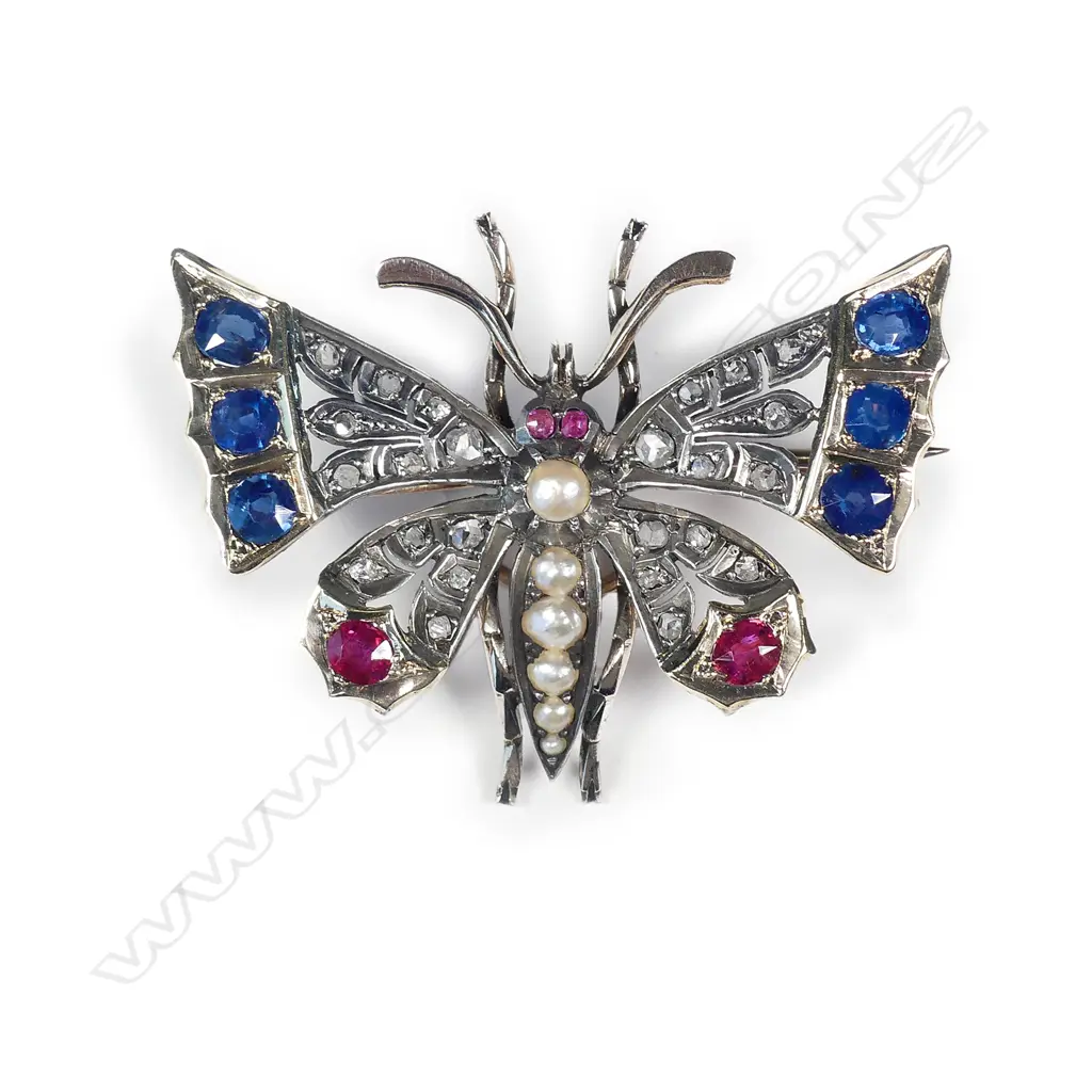 An impressive c.1900 9ct. yellow and white metal gem set butterfly brooch Image 1++