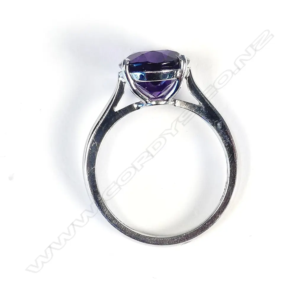An 18ct white gold and amethyst dress ring Image 1++