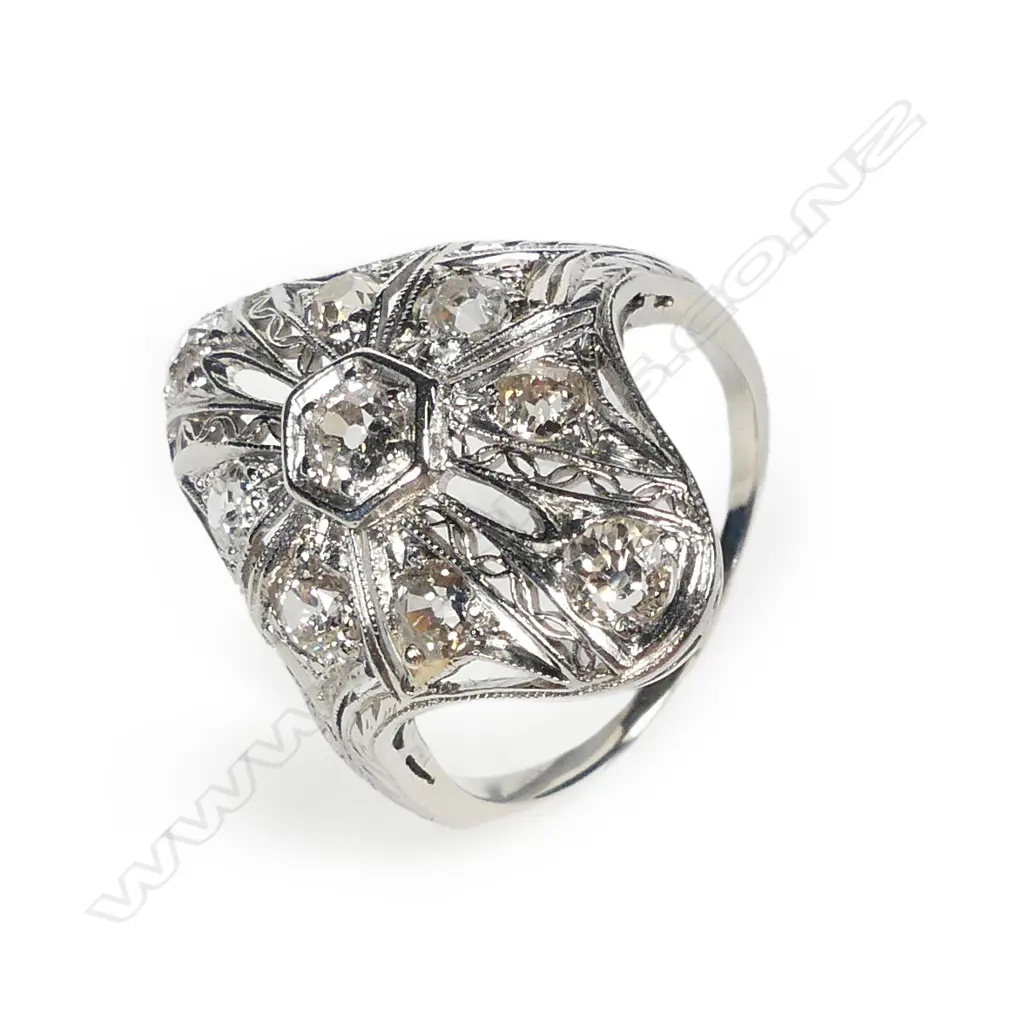 A Belle Epoque 18ct white gold and diamond ring Image 1++