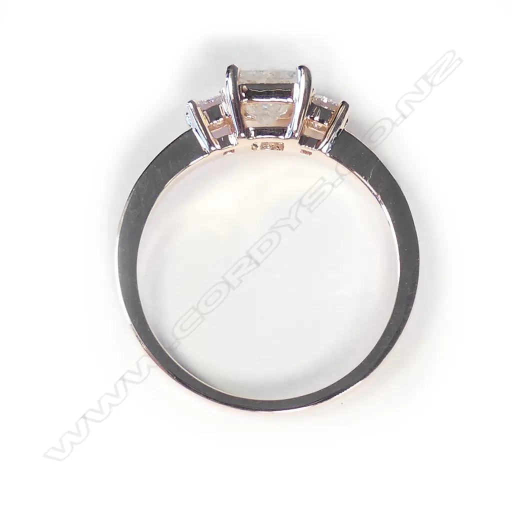 A 14ct rose gold and diamond ring Image 1++