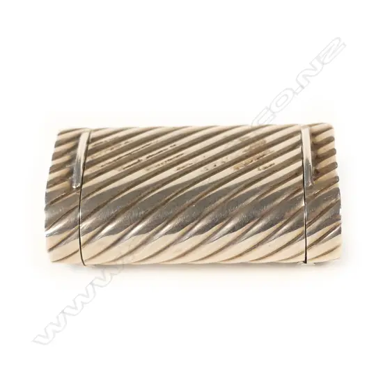 A .925 German silver double ended pill box