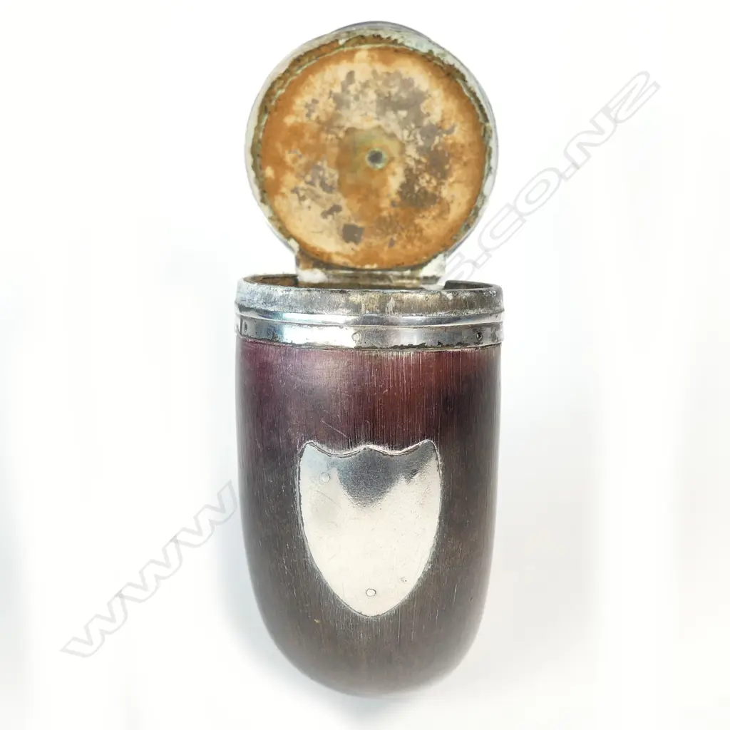 A Geo. IV Scottish ram's horn and silver snuff mull Image 1++