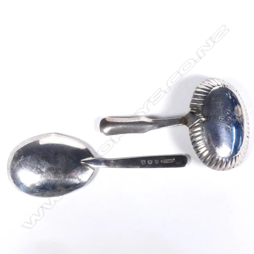 Two silver caddy spoons Image 1++