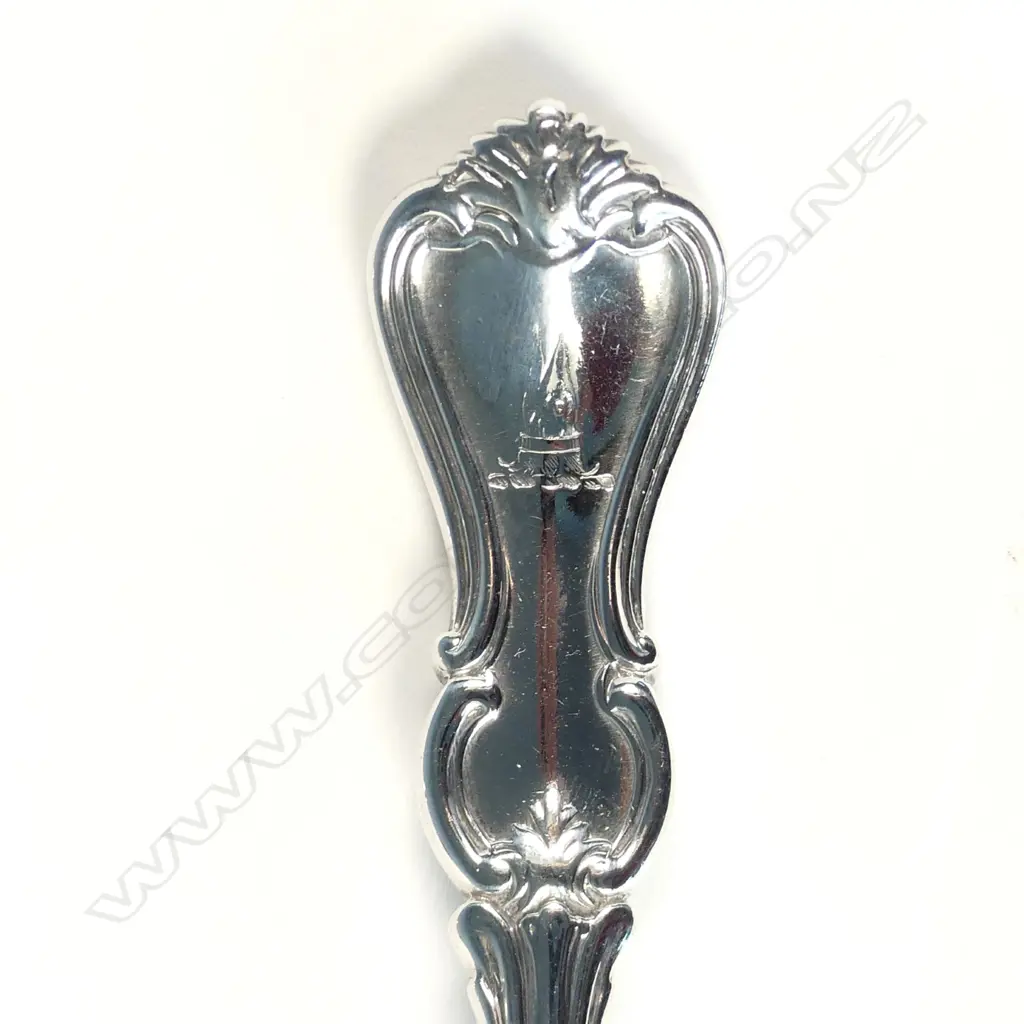 A pair of heavy double struck Victorian silver sauce ladles Image 1++