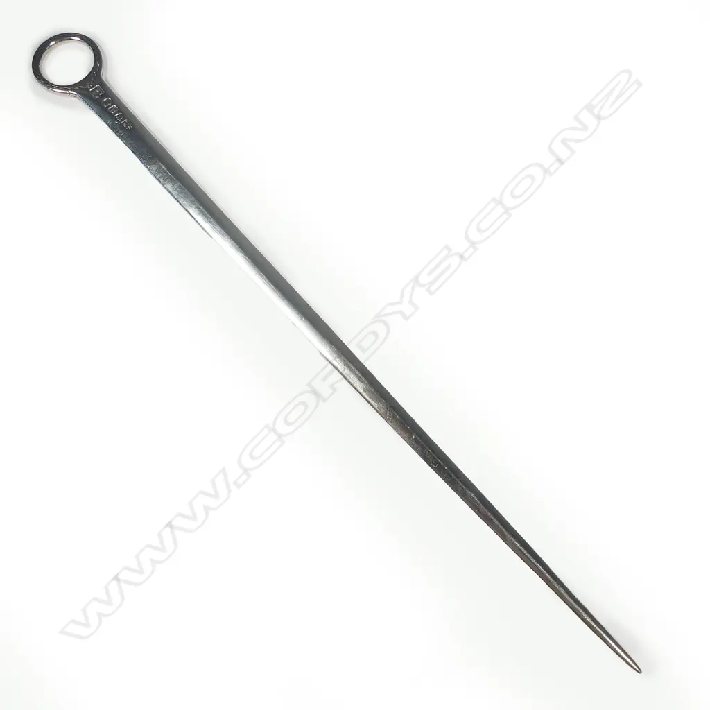 A good George III silver meat skewer Image 1++
