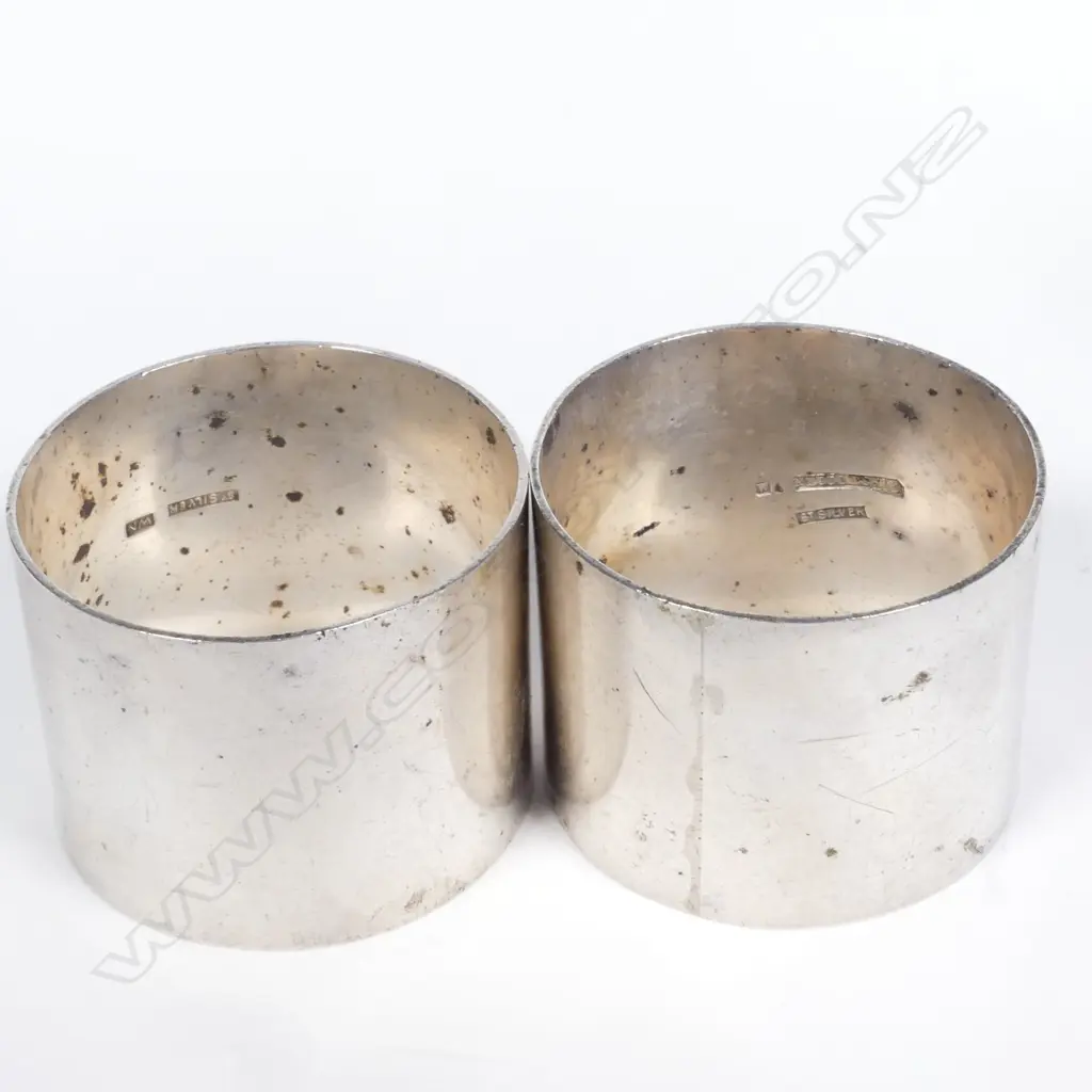 A pair of William Nettleship (Wanganui c.1879) silver napkin rings Image 1++