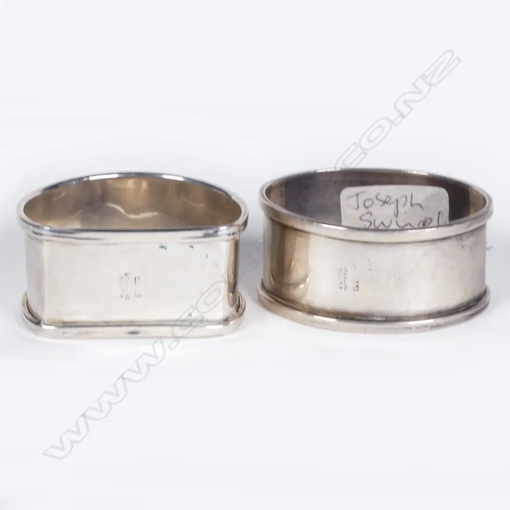 Two Joseph Swindell & Son (ChCh 1880-1905) silver napkin rings Image 1++