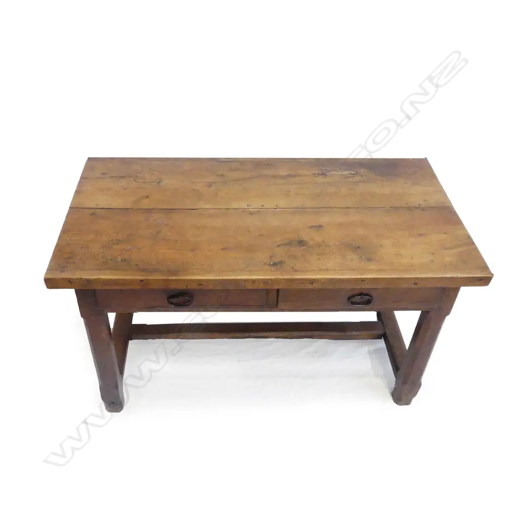 A substantial oak console table Image 1++