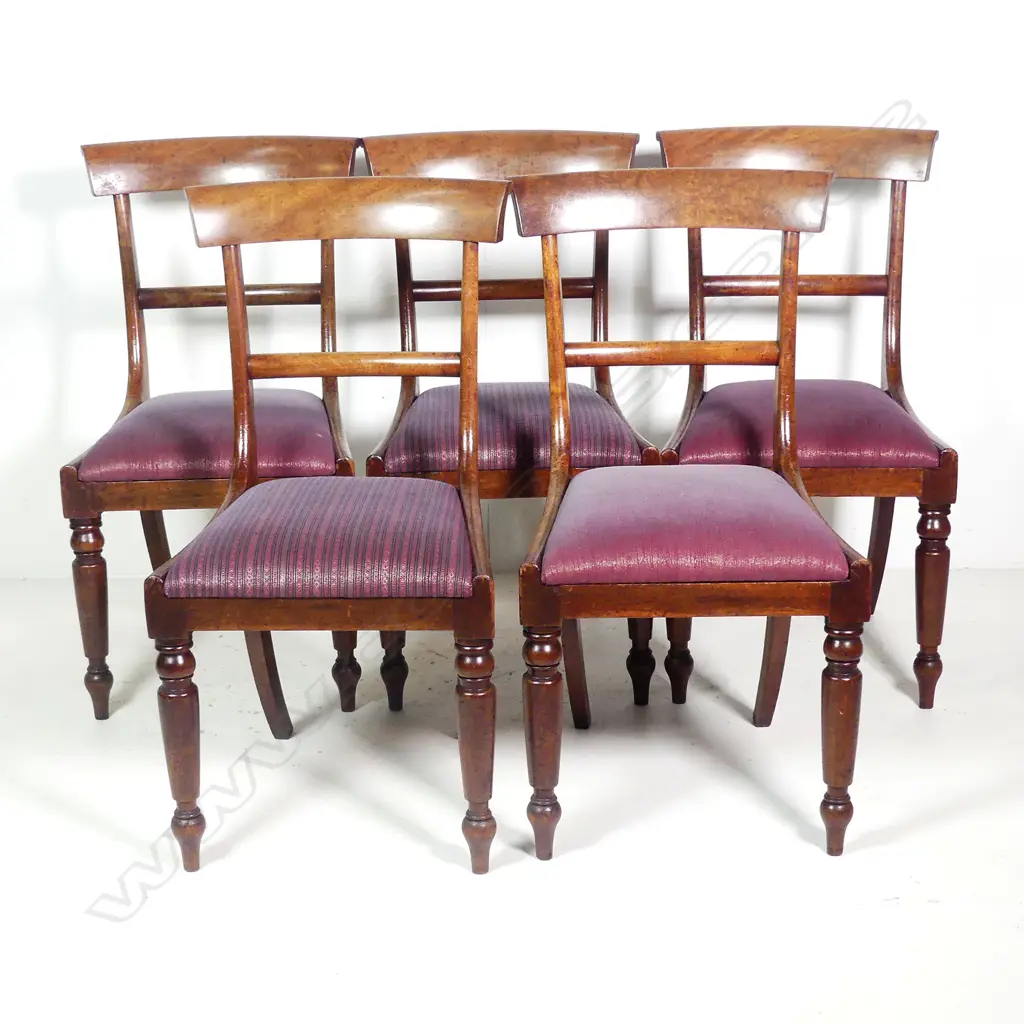 A set of five William IV bar back dining chairs Image 1++
