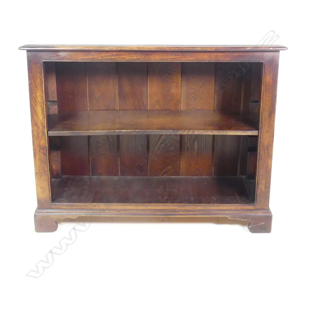 A Georgian country oak style small bookcase Image 1++