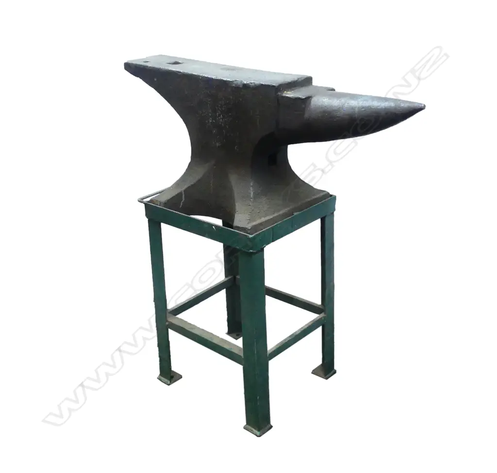 A large blacksmith's anvil Image 1++